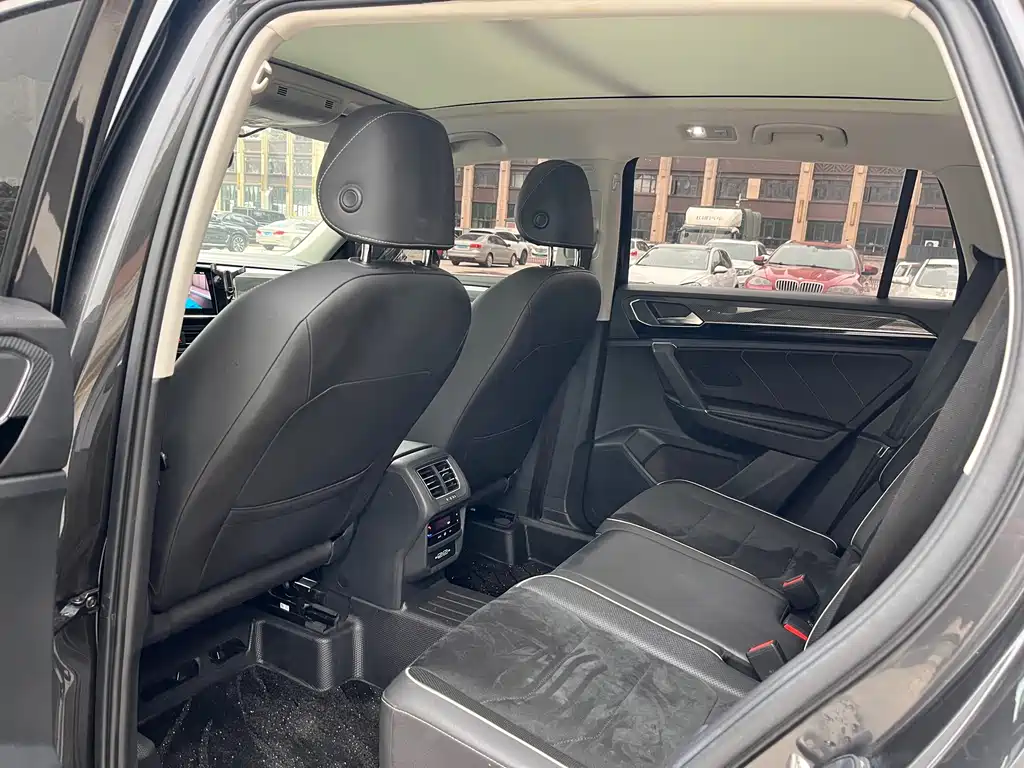 Tanyue 2021 380TSI four-wheel drive luxury smart connected version Pro купить на сайте DeffCars