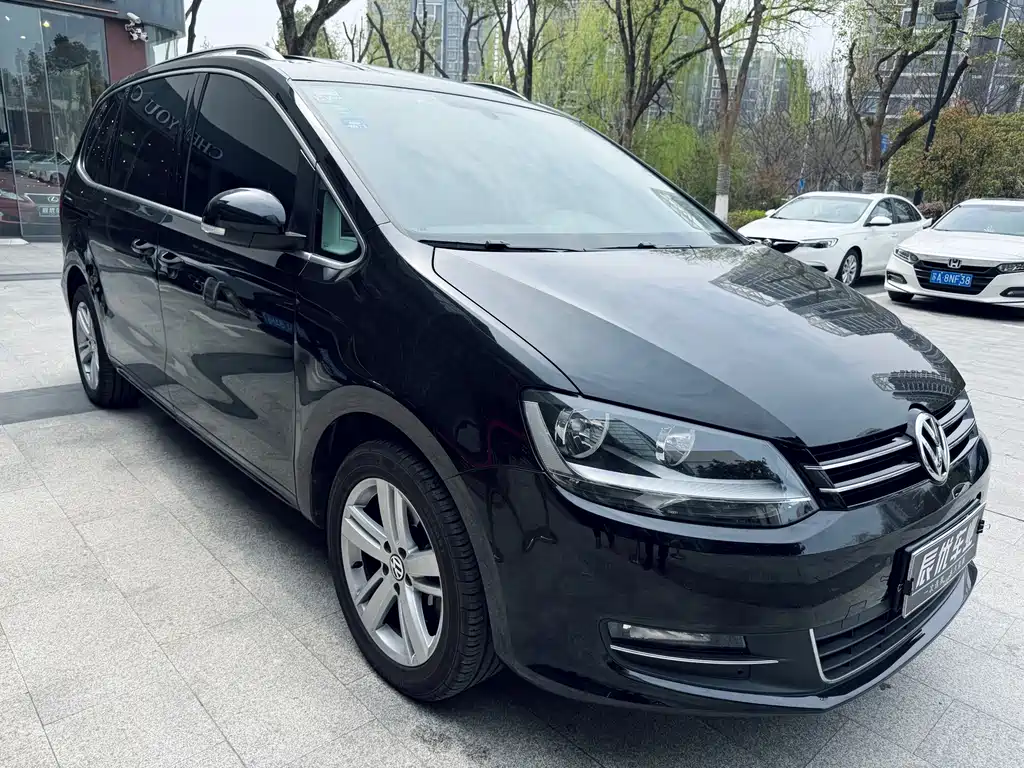 Sharan 2015 1.8TSI comfort model купить на сайте DeffCars