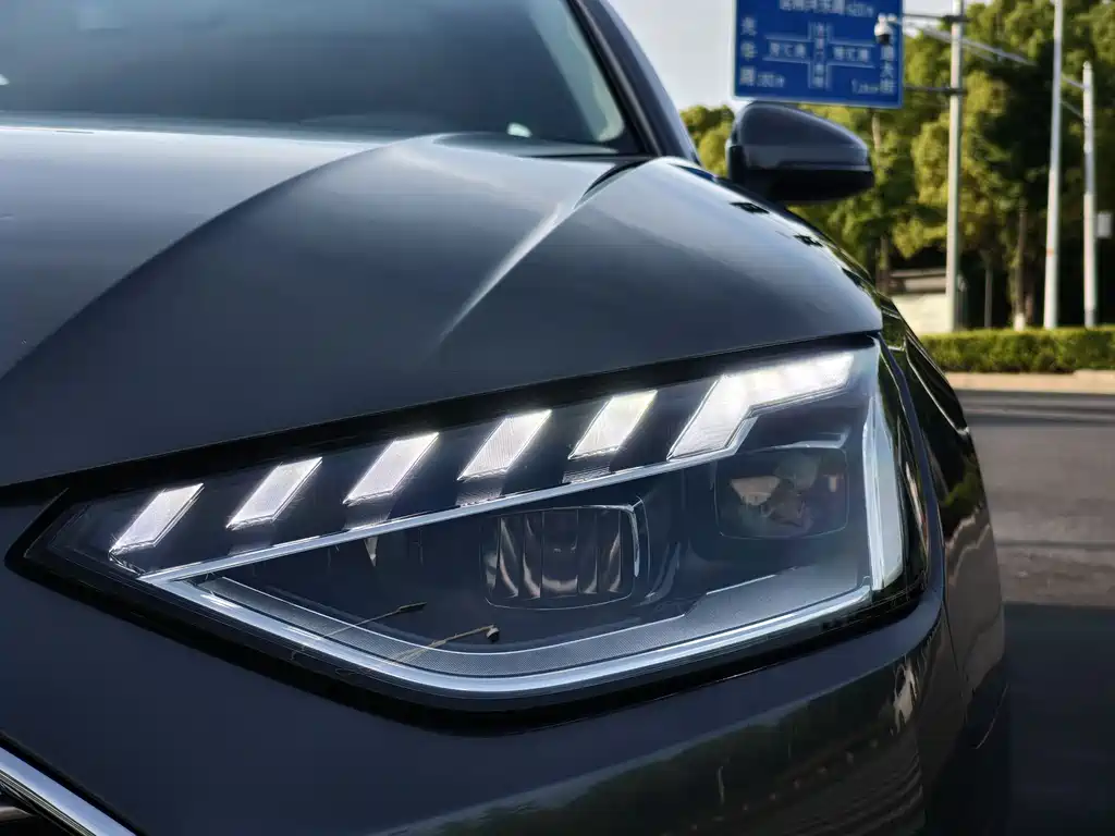 Audi A4L 2020 40 TFSI Fashionable and Elegant купить на сайте DeffCars