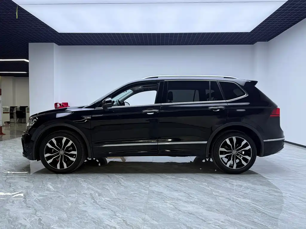 Tiguan L 2020 330TSI automatic two-wheel drive R-Line flagship version National VI купить на сайте DeffCars