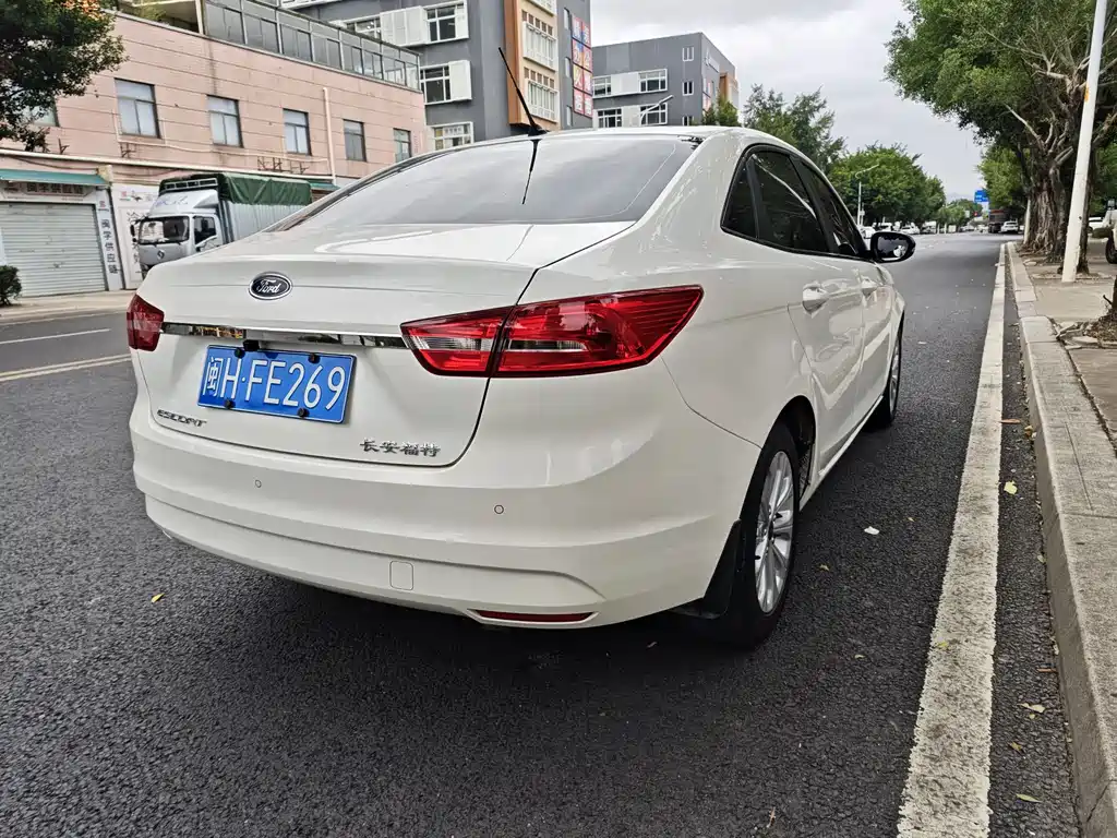 Forex 2015 1.5L automatic fashion model купить на сайте DeffCars