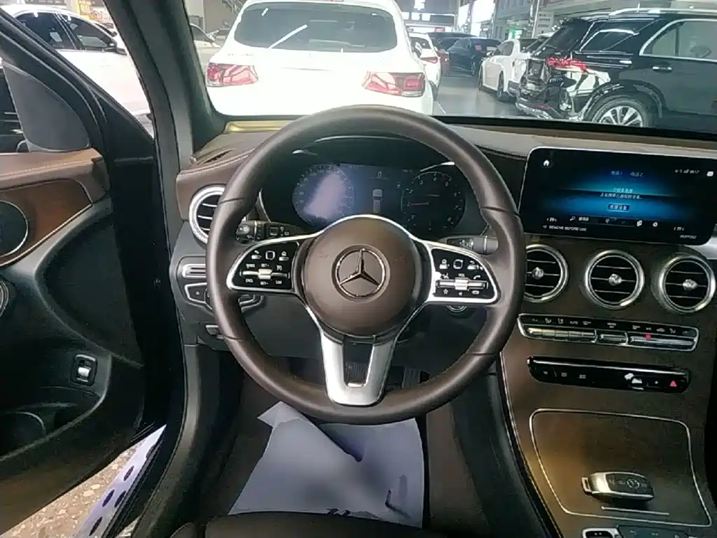 Mercedes-Benz GLC 2022 facelift GLC 300 L 4MATIC Dynamic Edition купить на сайте DeffCars