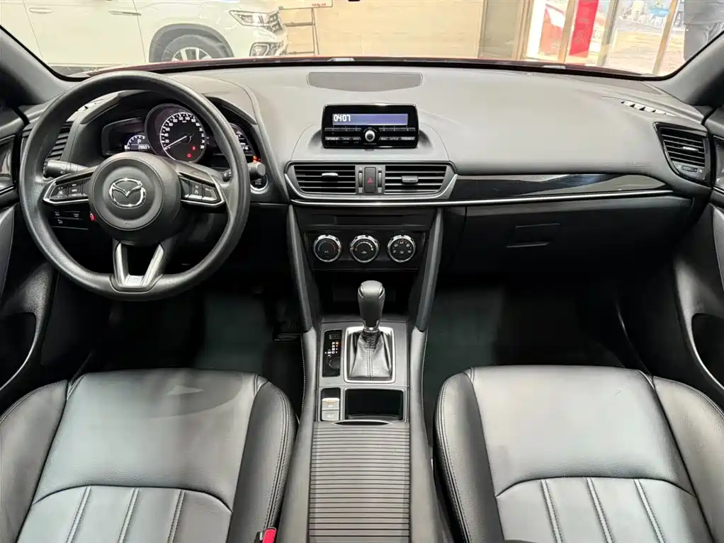 Mazda CX-4 2021 2.0L automatic two-wheel drive Blue Sky Vitality Edition купить на сайте DeffCars