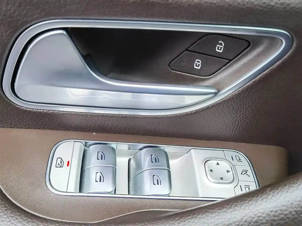 Mercedes-Benz GLE New Energy 2021 GLE 350 e 4MATIC купить на сайте DeffCars