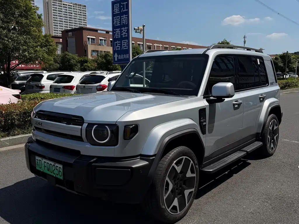 iCAR V27 2026 200KM four-wheel drive Falcon 500 купить на сайте DeffCars