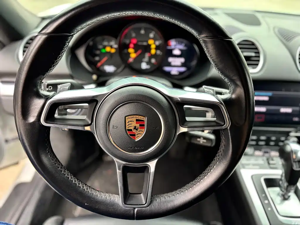 Porsche 718 2018 Boxster 2.0T купить на сайте DeffCars