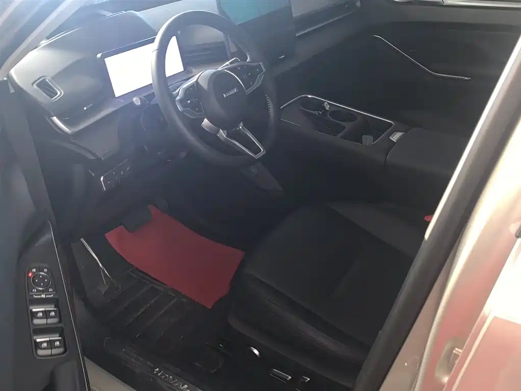 Haval H6 2024 1.5T two-wheel drive Ultra купить на сайте DeffCars