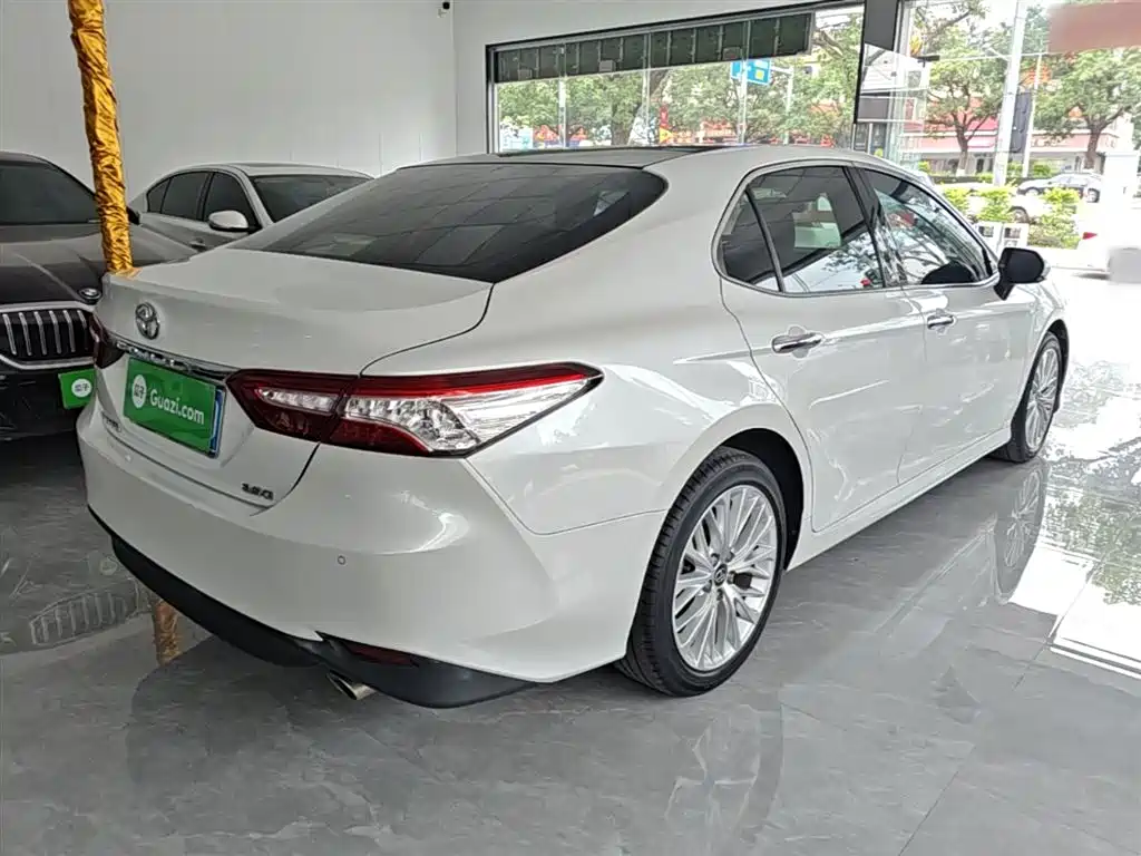 Camry 2019 facelift 2.5G Deluxe Edition купить на сайте DeffCars