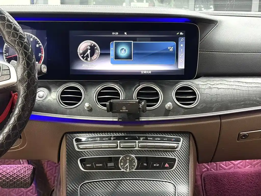 Mercedes-Benz E-Class 2016 E 300 L Sporty and Stylish купить на сайте DeffCars