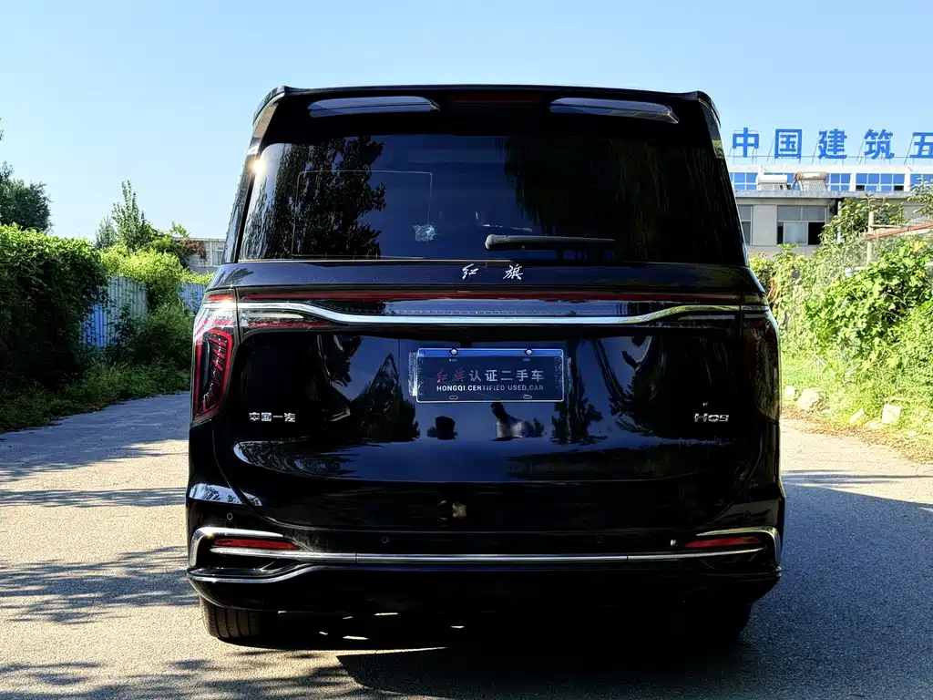 Hongqi HQ9 2023 2.0T Zhilian Flagship Edition купить на сайте DeffCars