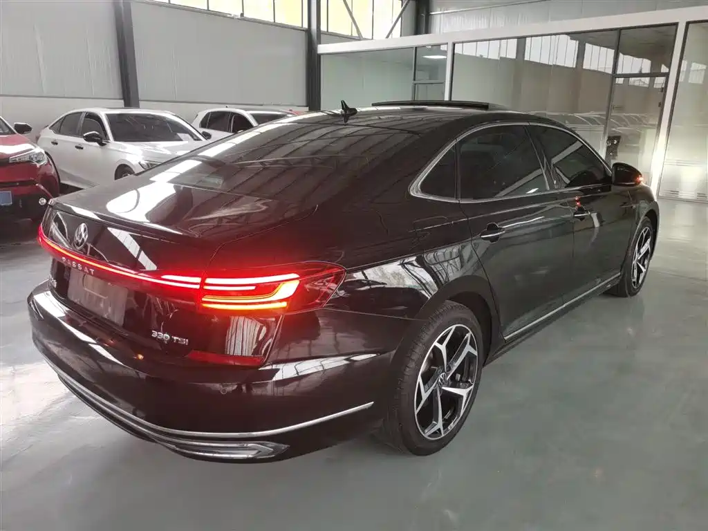 Passat 2023 330TSI Starry Sky Deluxe Edition купить на сайте DeffCars