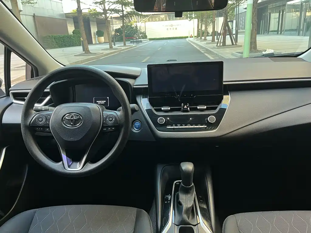 Corolla 2023 1.8L Intelligent Electric Hybrid Dual Engine Elite Edition купить на сайте DeffCars