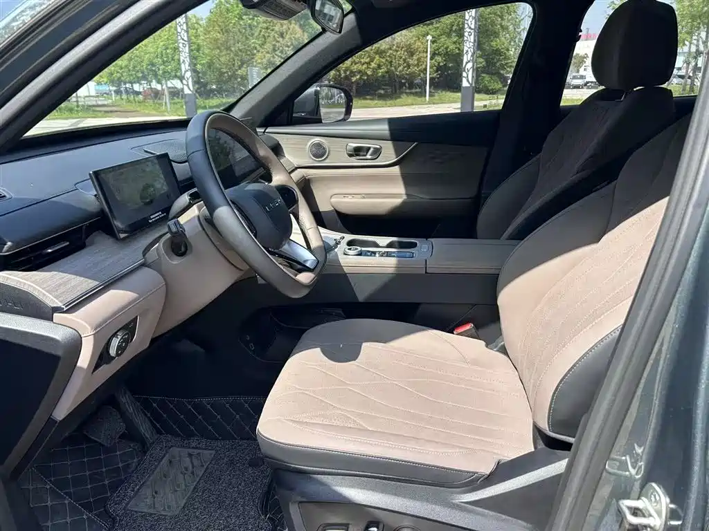Tiggo 8 PLUS 2025 model 290TGDI DCT premium type купить на сайте DeffCars