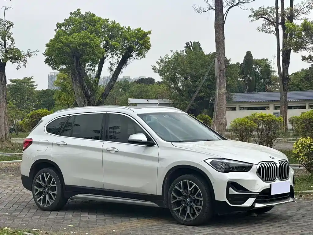 BMW X1 2022 xDrive25Li Exclusive Model купить на сайте DeffCars