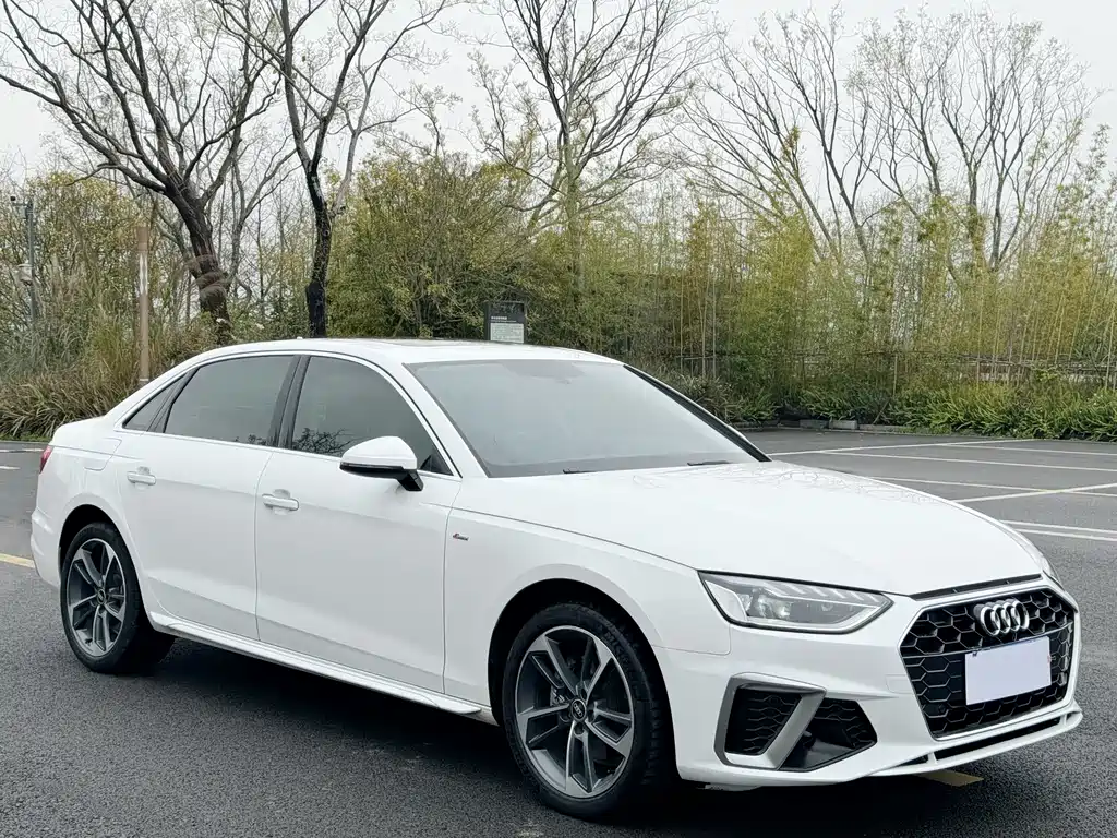 Audi A4L 2022 40 TFSI Fashionable and Dynamic купить на сайте DeffCars