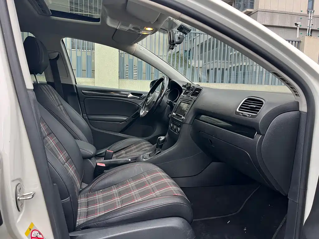 Golf 2012 1.4TSI automatic comfort type купить на сайте DeffCars