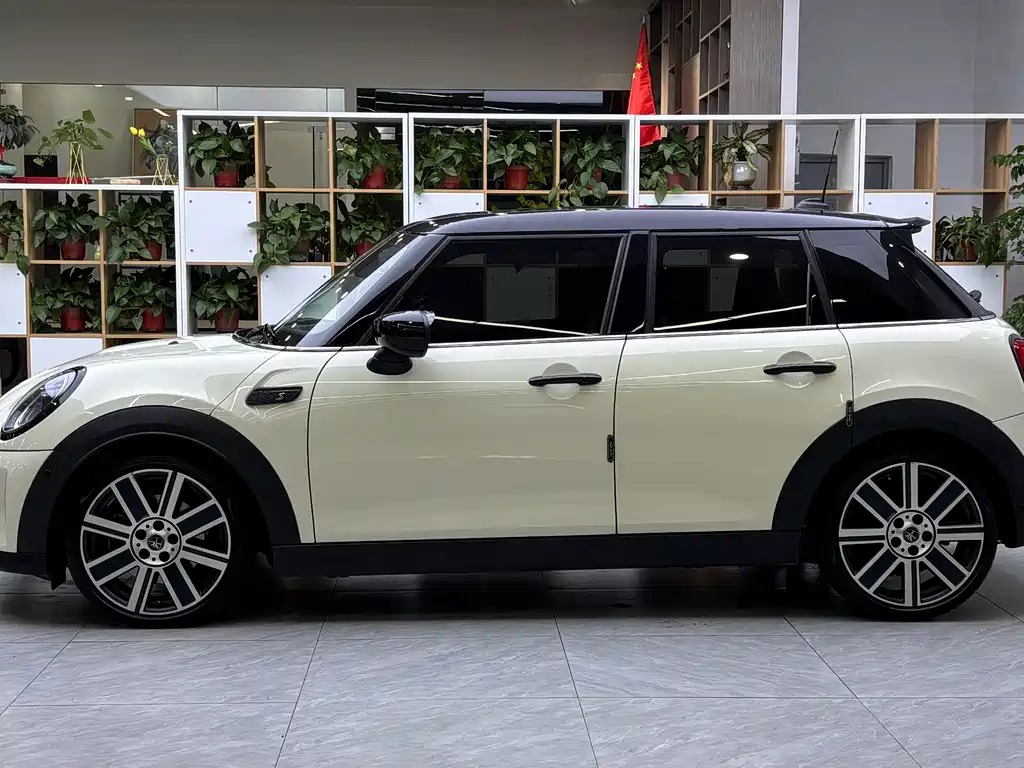 MINI 2022 2.0T COOPER S Black Label Special Edition Five-door Edition купить на сайте DeffCars