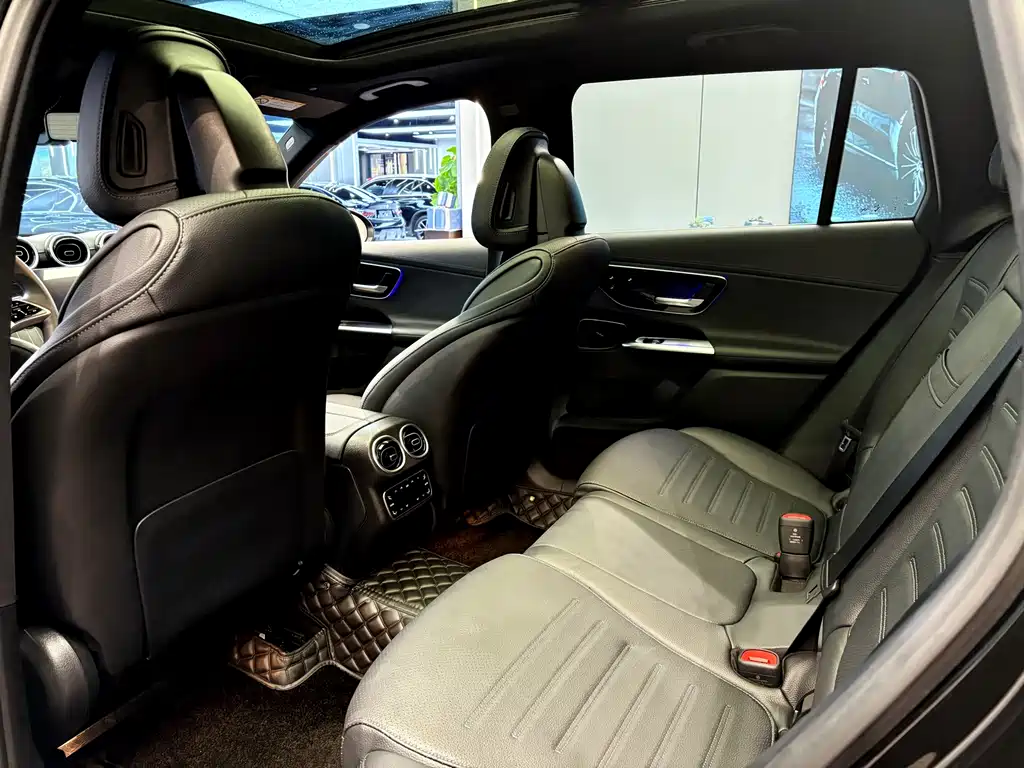 Mercedes-Benz GLC 2023 GLC 260 L 4MATIC Dynamic 5-seater купить на сайте DeffCars
