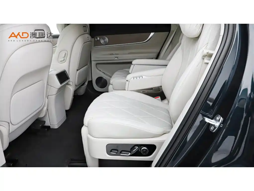 Wenjie M9/25 models/pure electric Ultra version 100kWh 6 seats купить на сайте DeffCars