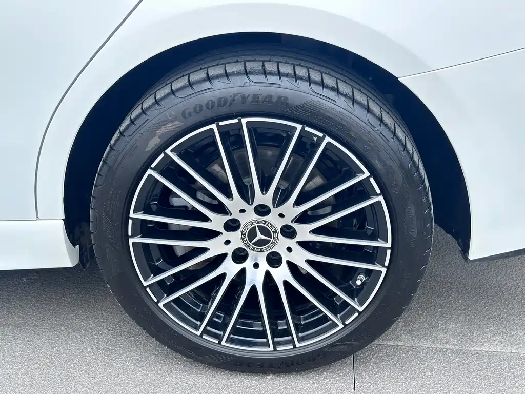 Mercedes-Benz C-Class 2025 C 260 L Sports Edition купить на сайте DeffCars