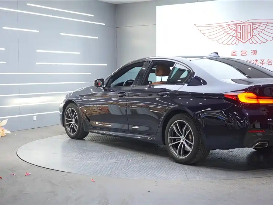 BMW 5 Series imported 2022 facelift 525i M sports package купить на сайте DeffCars