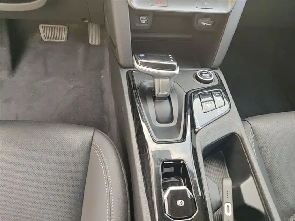 Beijing Hyundai ix35 2021 2.0L automatic two-wheel drive GLS leading version купить на сайте DeffCars