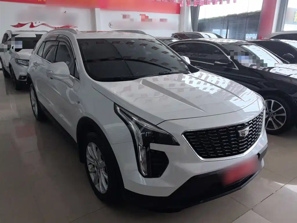 Cadillac XT4 2022 28T two-wheel drive fashion model купить на сайте DeffCars