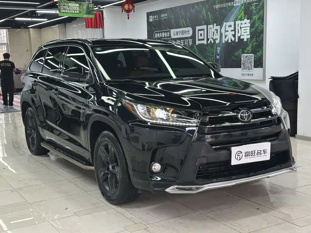 Highlander 2018 2.0T four-wheel drive knight version, 7 seats, National VI купить на сайте DeffCars