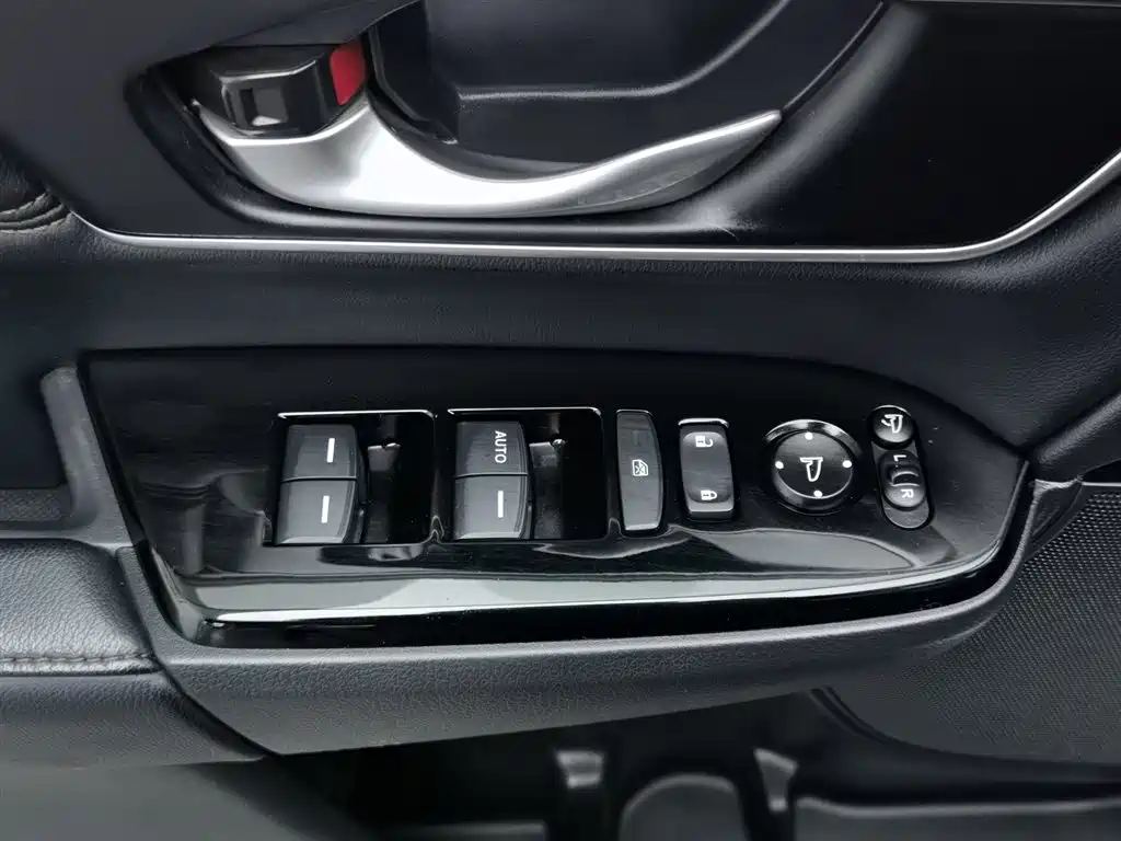 Honda CR-V 2019 Rui·Hybrid 2.0L 2WD Clean Edition National V купить на сайте DeffCars