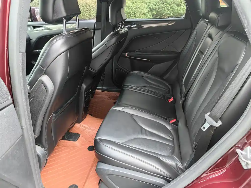 Lincoln MKC 2017 2.0T 2WD Exclusive Edition купить на сайте DeffCars