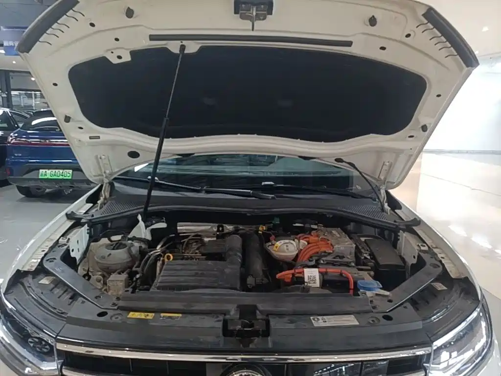 Tiguan L plug-in hybrid 2023 430PHEV plug-in hybrid premium version купить на сайте DeffCars