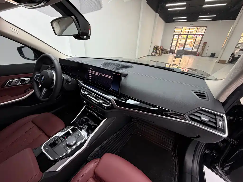 BMW 3 Series 2023 320Li M Sports Package купить на сайте DeffCars