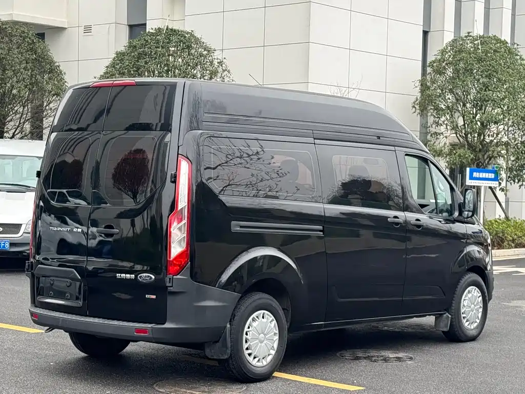Transit 2019 2.0T diesel multi-functional commercial vehicle, central axle, mid-roof, 6-seater National VI купить на сайте DeffCars