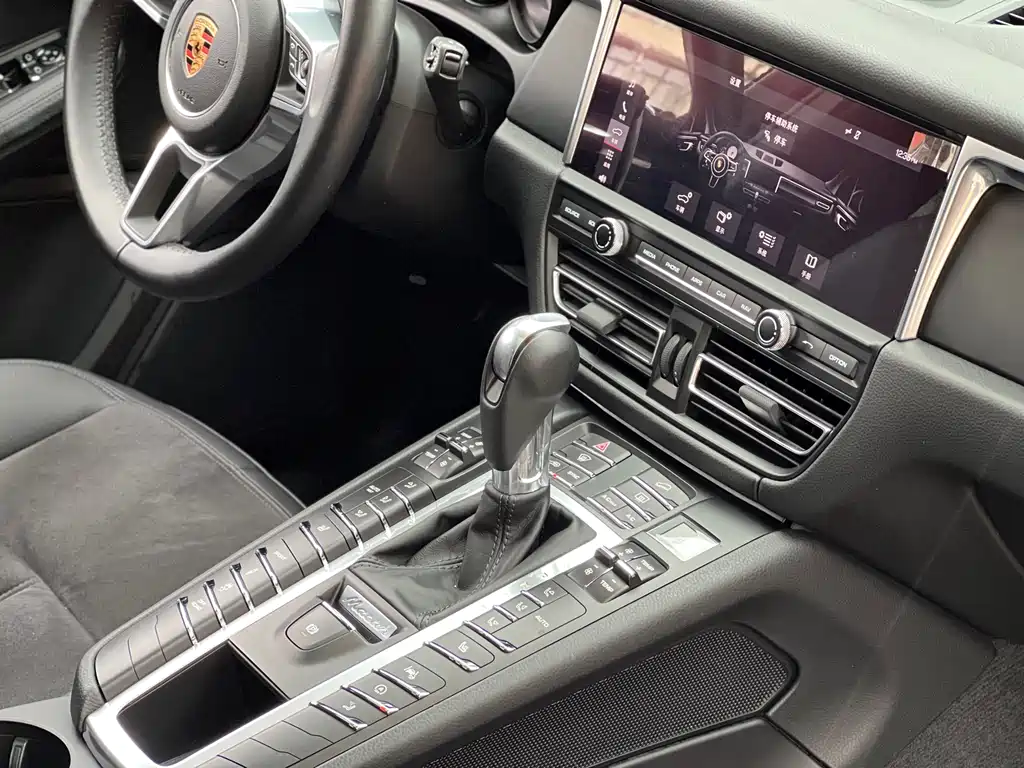 Macan 2018 Macan 2.0T купить на сайте DeffCars