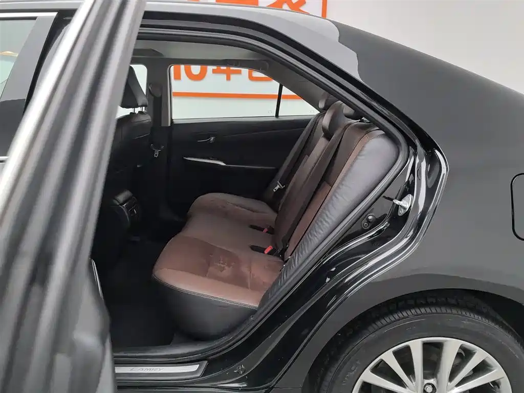 Camry 2016 2.5G 10th Anniversary Deluxe Navigation Edition купить на сайте DeffCars