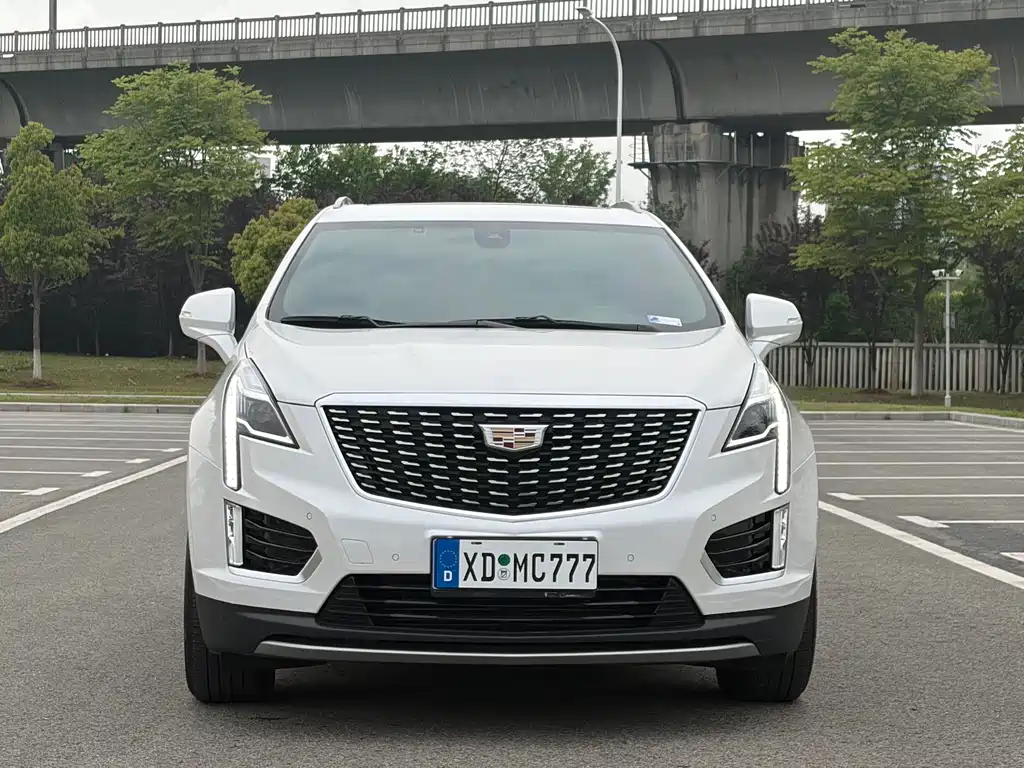 Cadillac XT5 2022 2.0T two-wheel drive luxury model купить на сайте DeffCars