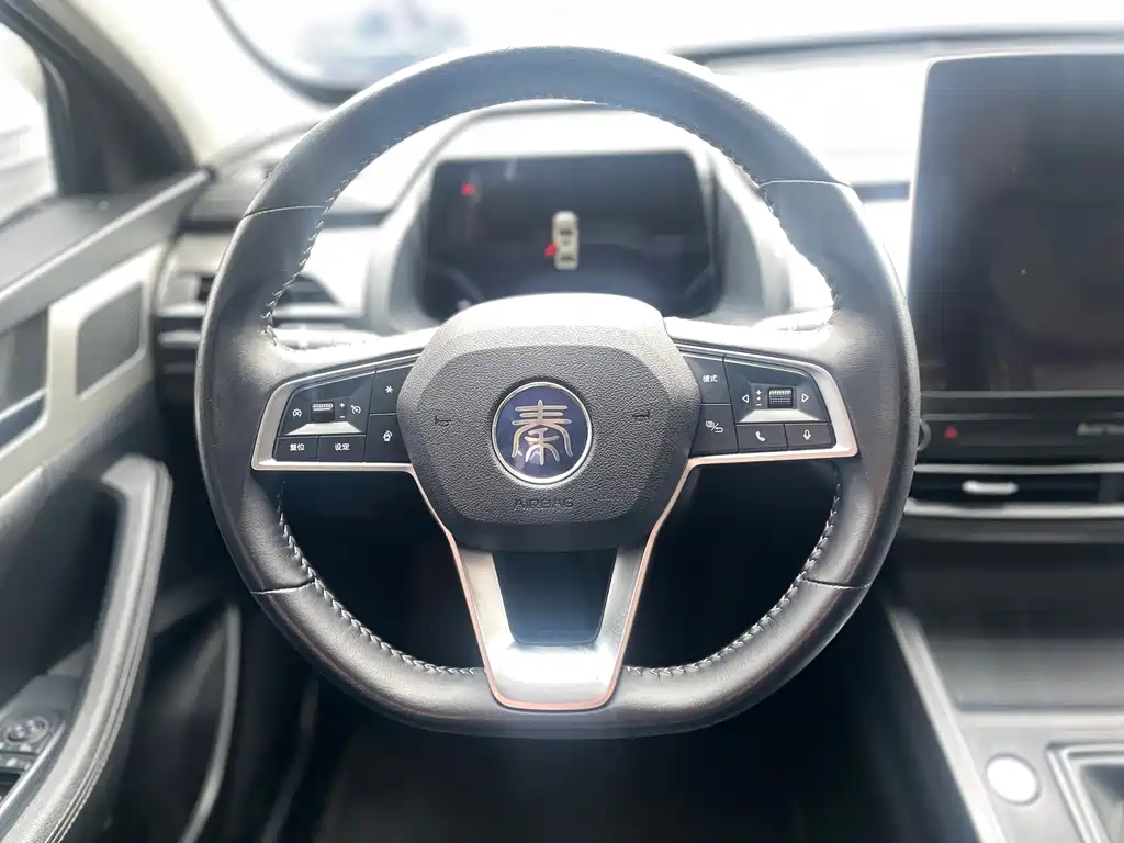 Qin Pro 2018 1.5TI automatic smart connected front model купить на сайте DeffCars