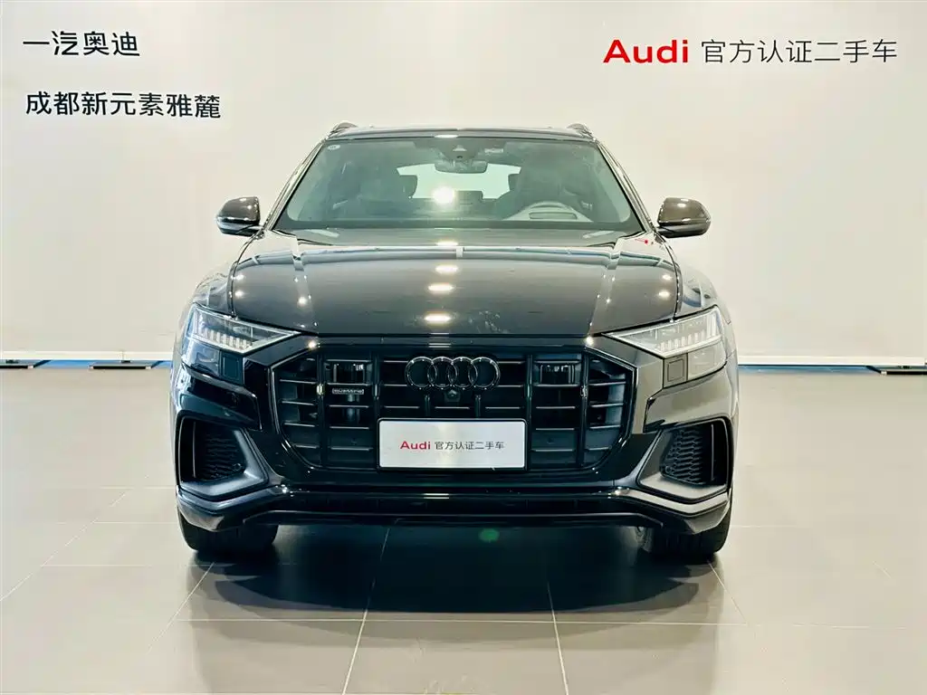 Audi Q8 2023 55 TFSI exclusive dynamic model купить на сайте DeffCars