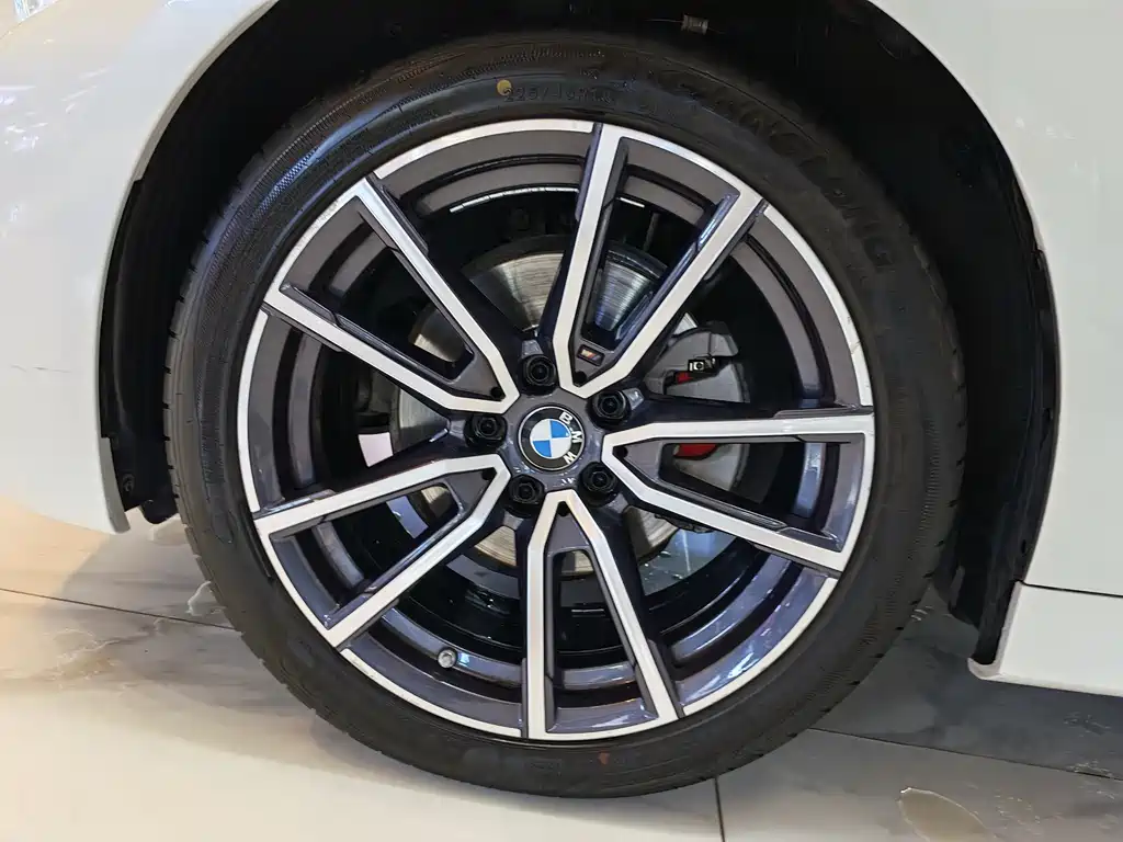 BMW 3 Series 2022 320Li M Sports Package купить на сайте DeffCars