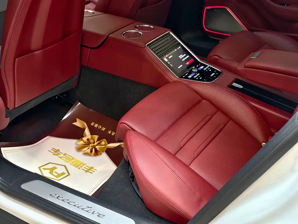 Panamera 2022 Panamera 4 Executive Extended Platinum Edition 2.9T купить на сайте DeffCars