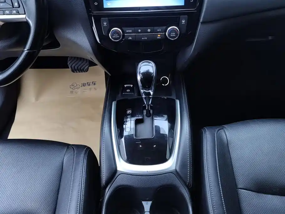 X-Trail 2019 2.5L CVT Intelligent Linked Deluxe Edition 4WD купить на сайте DeffCars