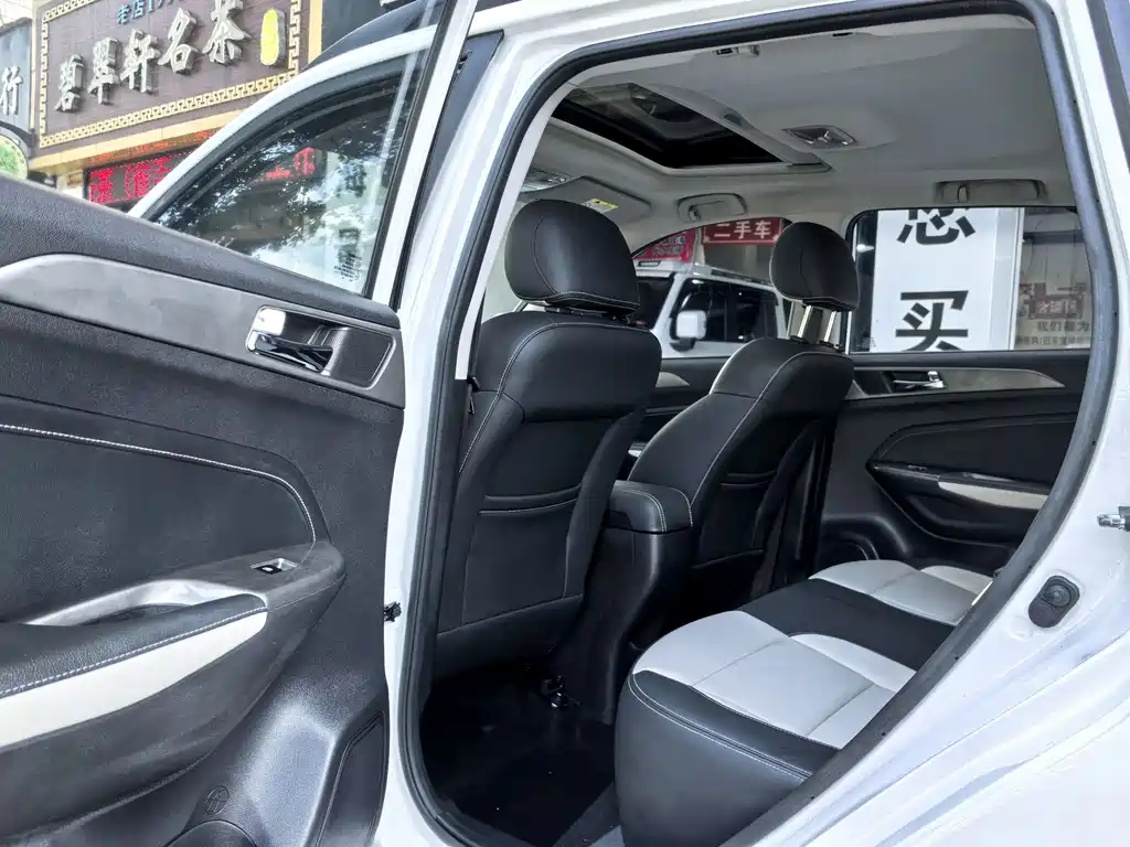 Changan CS35 2017 1.6L manual luxury model купить на сайте DeffCars