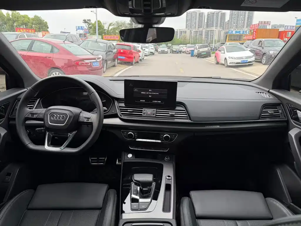 Audi Q5L 2025 40 TFSI luxury and dynamic model купить на сайте DeffCars
