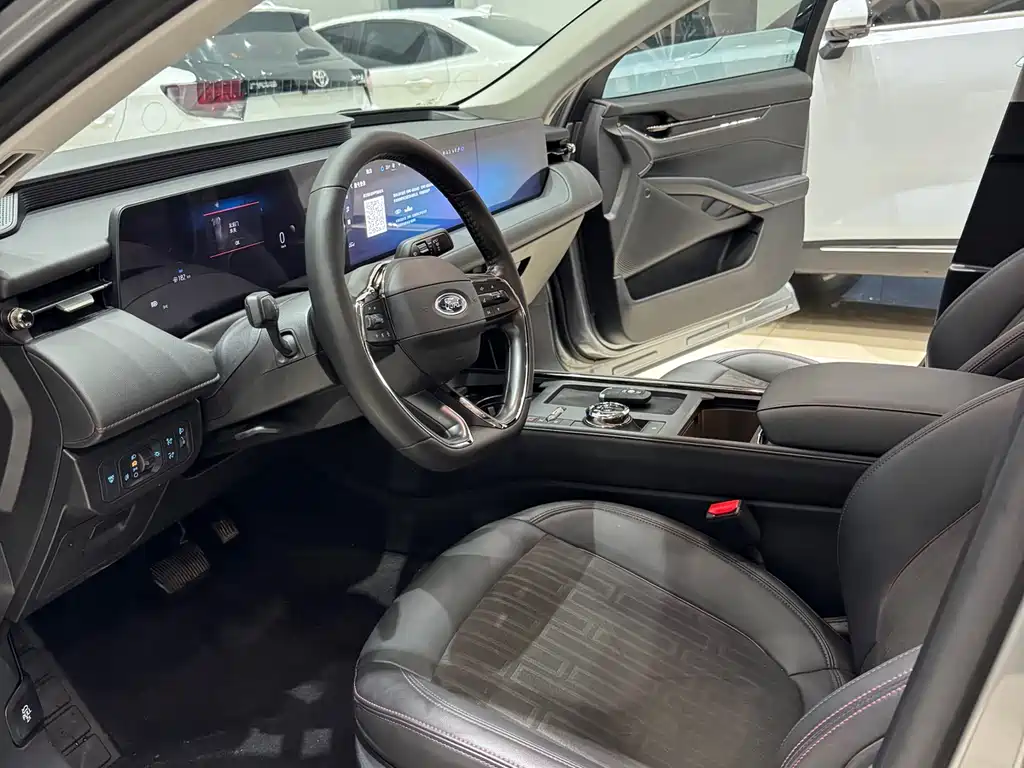 Mondeo 2022 EcoBoost 245 Luxury купить на сайте DeffCars