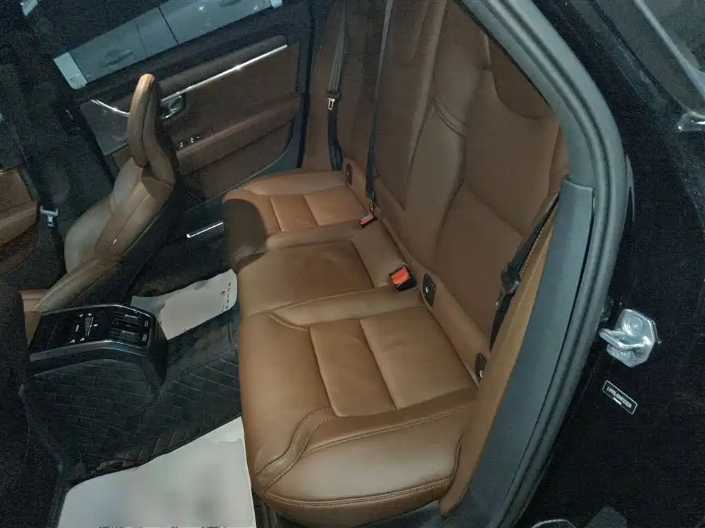 Volvo S90 2021 B5 Zhiya Luxury Edition купить на сайте DeffCars