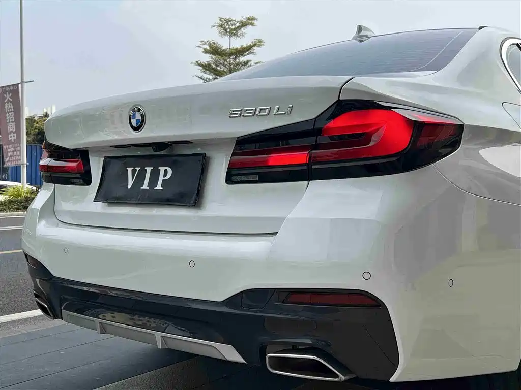BMW 5 Series 2022 Facelift 2 530Li Exclusive M Sports Package купить на сайте DeffCars
