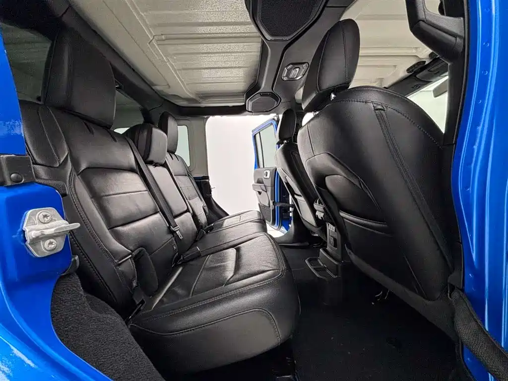 Wrangler 2022 2.0T Highlander Four-Door Edition купить на сайте DeffCars