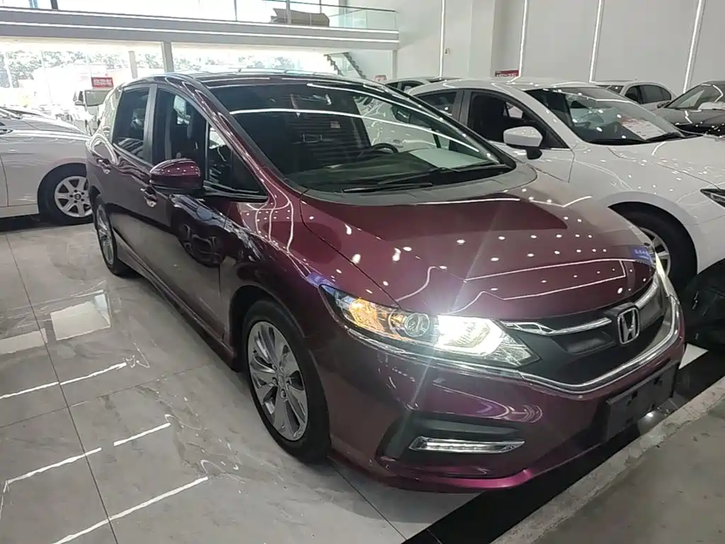 Jade 2017 1.8L automatic comfort version 5 seats купить на сайте DeffCars