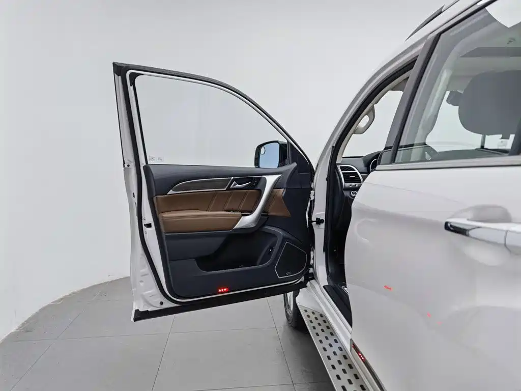 Haval H9 2016 2.0T 4WD Deluxe 7-seater купить на сайте DeffCars