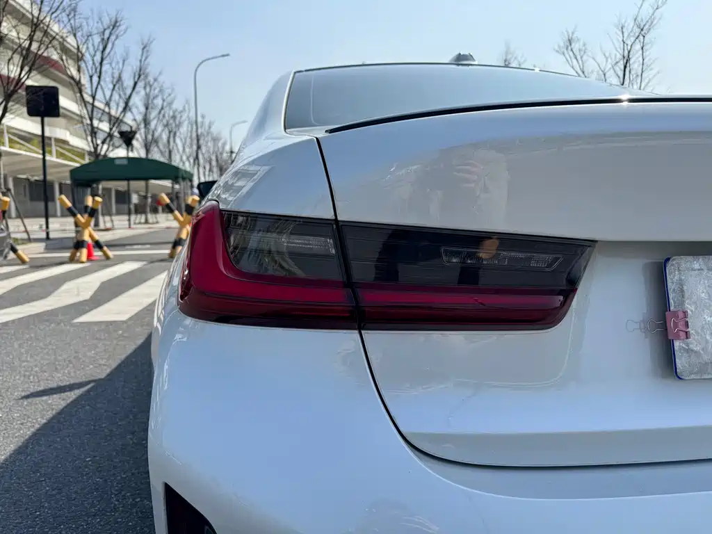 BMW 3 Series 2023 325Li M Sports Night Package купить на сайте DeffCars